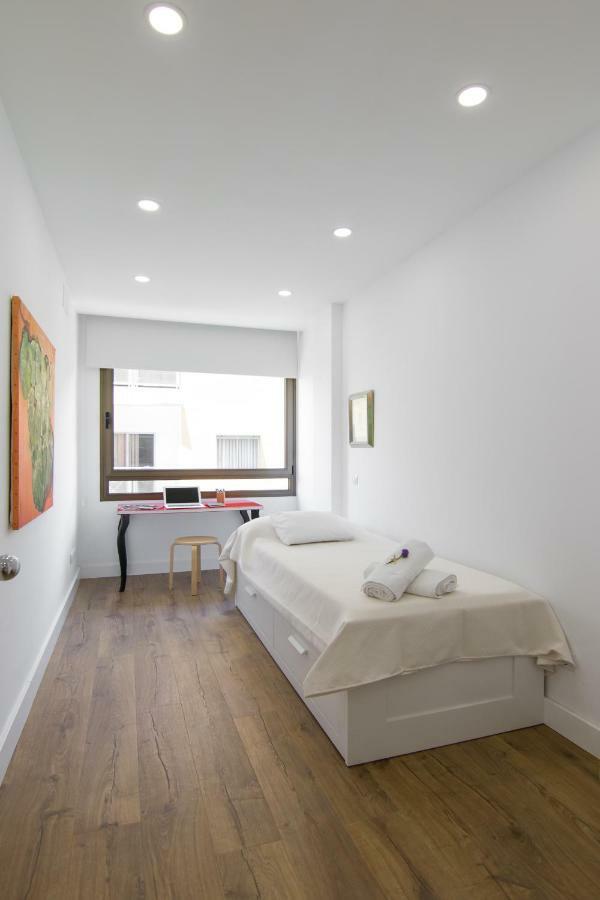 Homeforguest Stylish And Modern Apartment Overlooking Las Canteras Las Palmas de Gran Canaria Extérieur photo