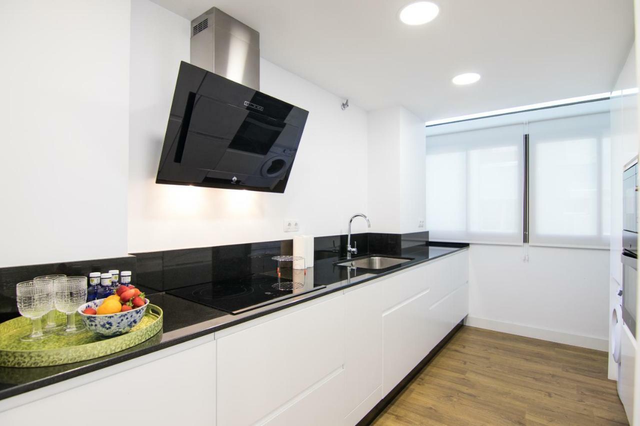 Homeforguest Stylish And Modern Apartment Overlooking Las Canteras Las Palmas de Gran Canaria Extérieur photo